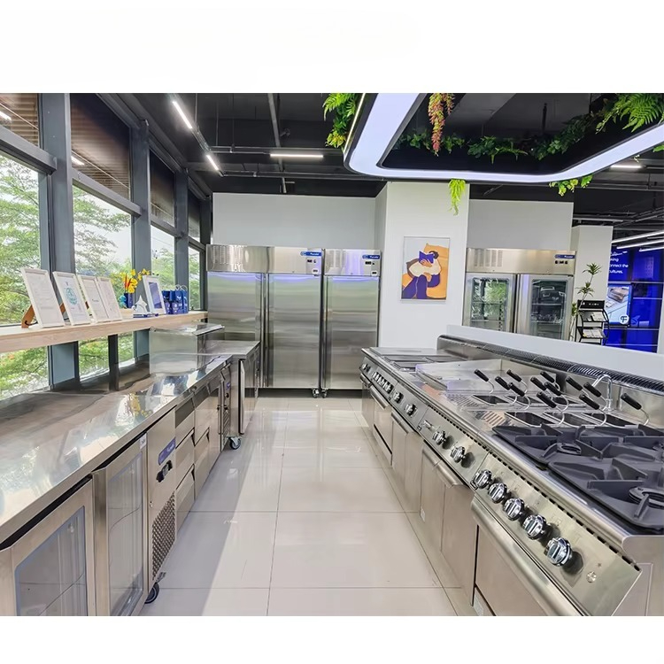 Ristorante personalizzabile pe - Heavy Equipment Kitchen recensione e prezzo